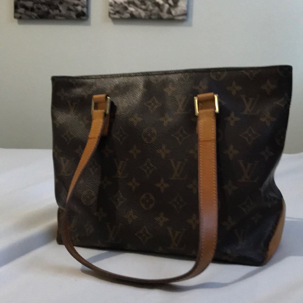 LV authentic